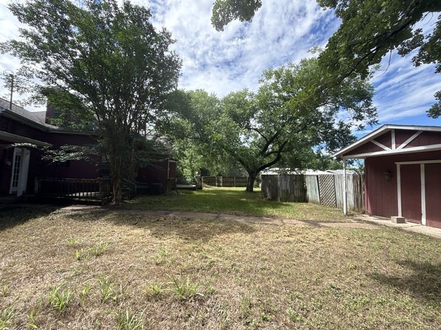 500 2nd Street, Kerens, TX 75144