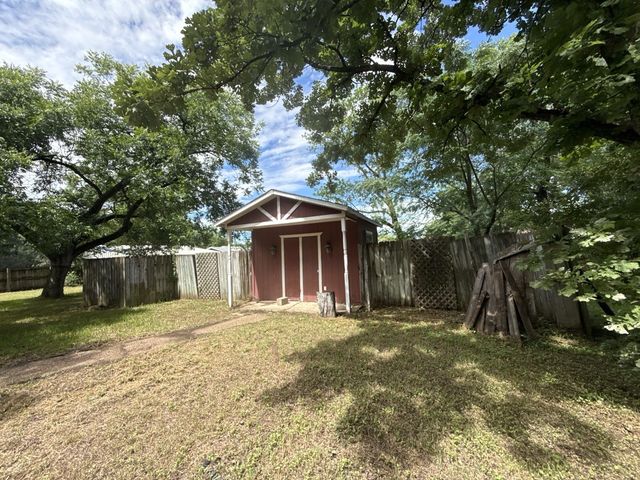 500 2nd Street, Kerens, TX 75144