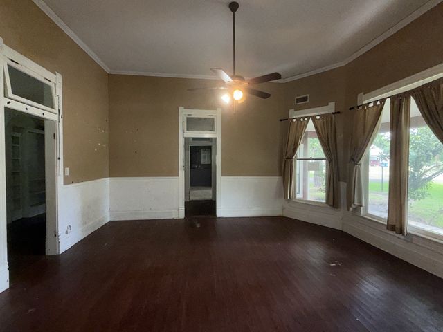 500 2nd Street, Kerens, TX 75144