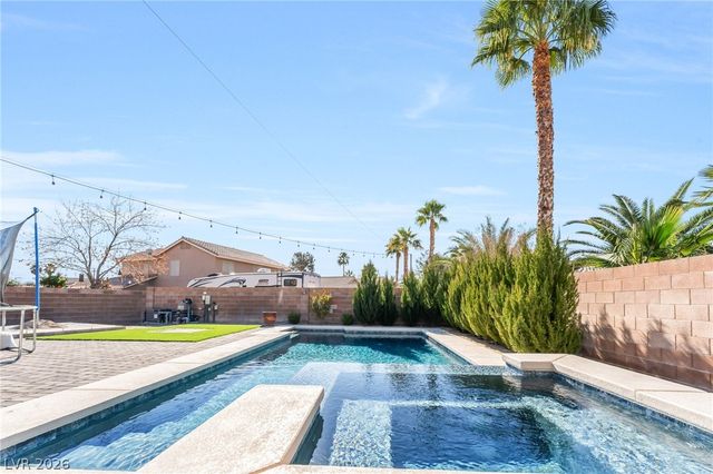 6109 Topaz Valley Avenue, Las Vegas, NV 89130