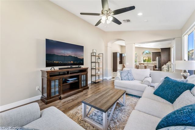 6109 Topaz Valley Avenue, Las Vegas, NV 89130