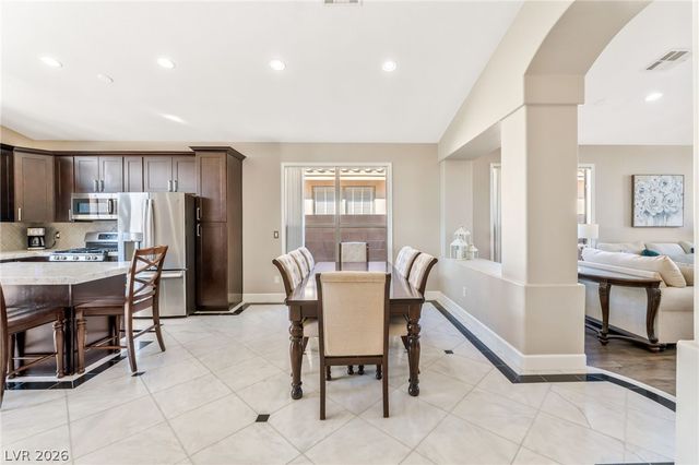 6109 Topaz Valley Avenue, Las Vegas, NV 89130