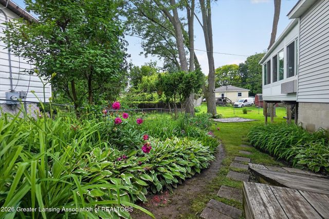 3225 Alfred Avenue, Lansing, MI 48906