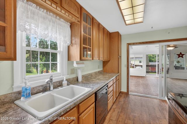 3225 Alfred Avenue, Lansing, MI 48906