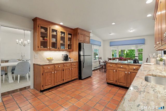 19 Vineyard Lane, Westport, CT 06880