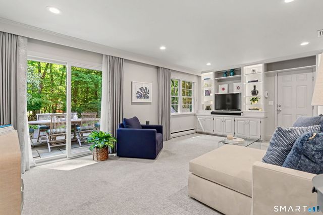 19 Vineyard Lane, Westport, CT 06880