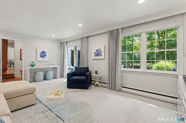 19 Vineyard Lane, Westport, CT 06880