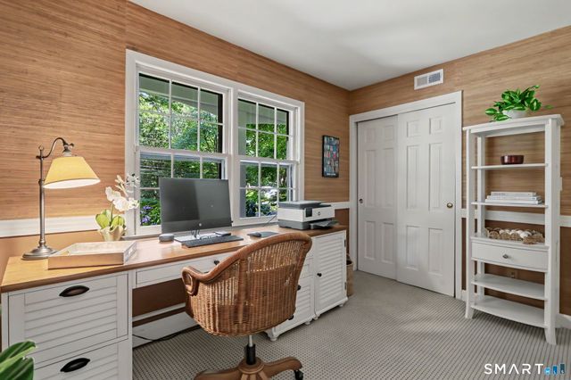 19 Vineyard Lane, Westport, CT 06880