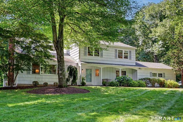19 Vineyard Lane, Westport, CT 06880