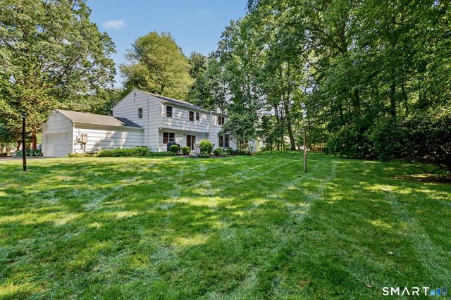 19 Vineyard Lane, Westport, CT 06880