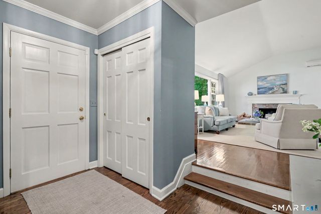 19 Vineyard Lane, Westport, CT 06880