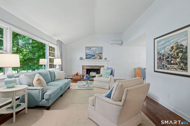 19 Vineyard Lane, Westport, CT 06880