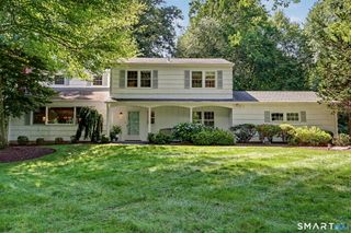 19 Vineyard Lane, Westport, CT 06880