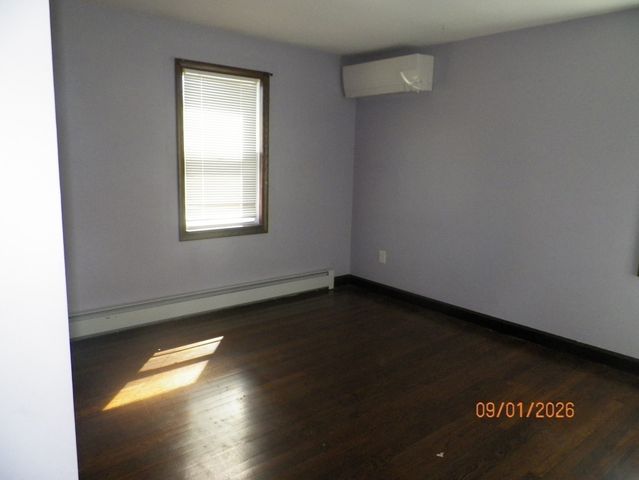 214 Grove Ave, Leominster, MA 01453