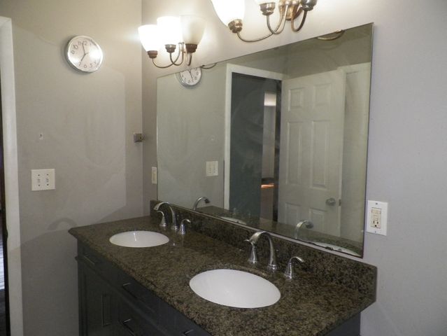 214 Grove Ave, Leominster, MA 01453