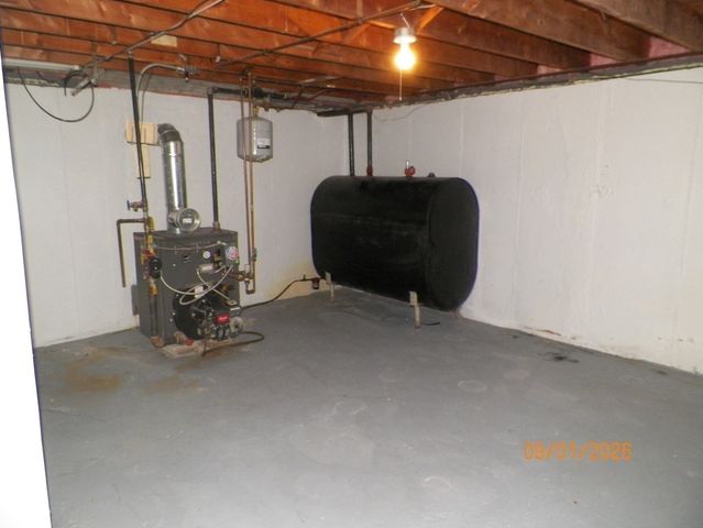 214 Grove Ave, Leominster, MA 01453