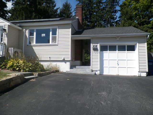 214 Grove Ave, Leominster, MA 01453