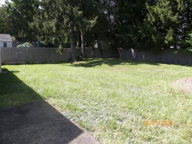 214 Grove Ave, Leominster, MA 01453