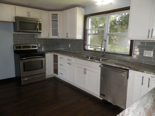 214 Grove Ave, Leominster, MA 01453
