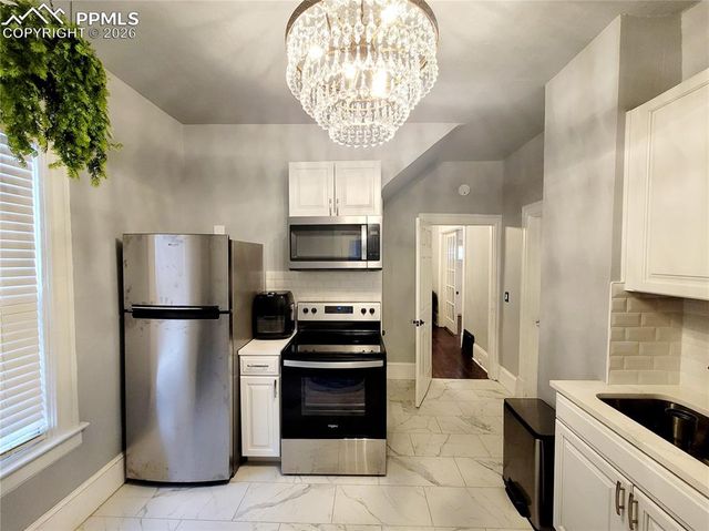 18 S 13th Street, Colorado Springs, CO 80904