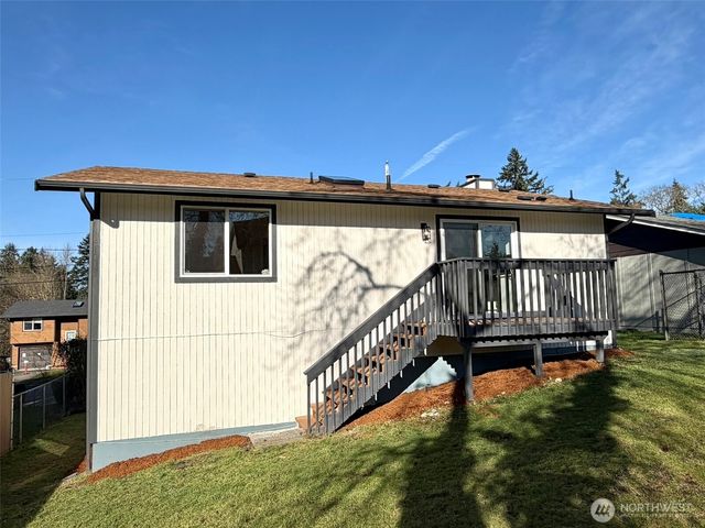 1742 Lafayette Street S, Tacoma, WA 98444