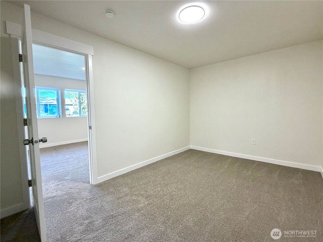 1742 Lafayette Street S, Tacoma, WA 98444