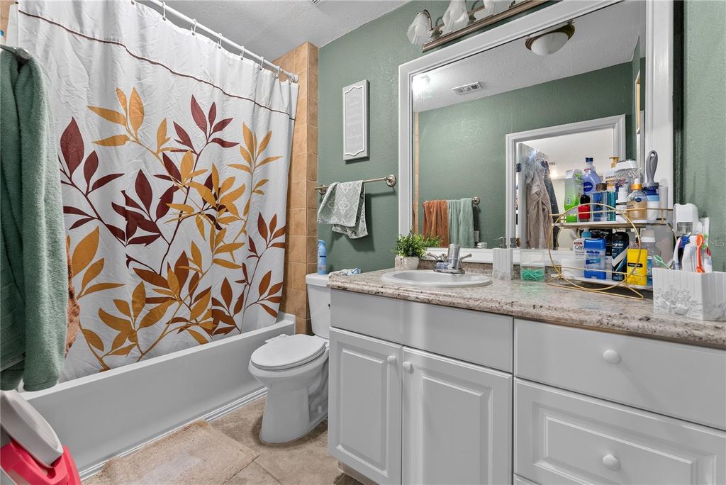 Image 50 of property listing at 8414 N GRADY AVENUE, Tampa, FL 33614