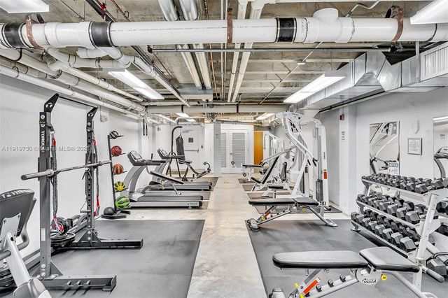 8101 Biscayne Blvd R-615, Miami, FL 33138