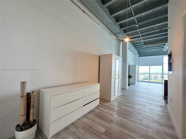8101 Biscayne Blvd R-615, Miami, FL 33138