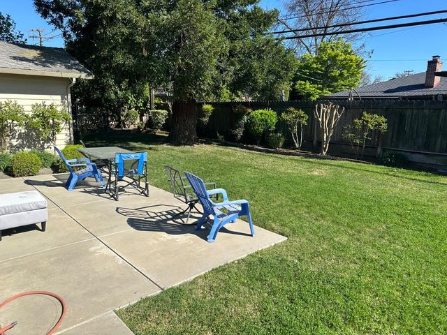 2228 W Benjamin Holt Dr, Stockton, CA 95207