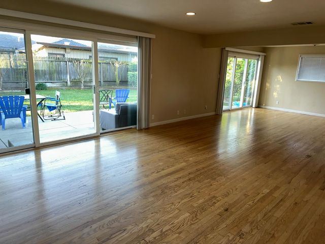 2228 W Benjamin Holt Dr, Stockton, CA 95207