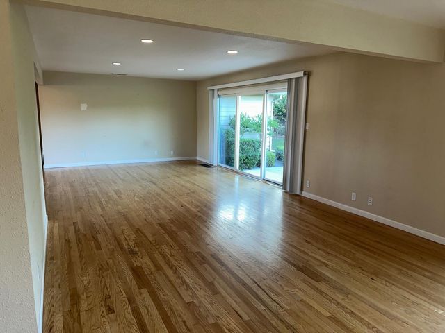 2228 W Benjamin Holt Dr, Stockton, CA 95207