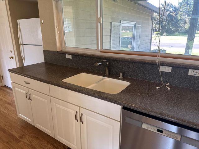 2228 W Benjamin Holt Dr, Stockton, CA 95207