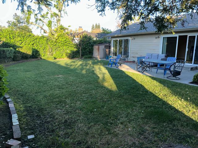 2228 W Benjamin Holt Dr, Stockton, CA 95207