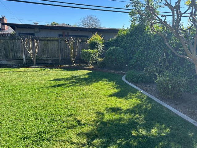 2228 W Benjamin Holt Dr, Stockton, CA 95207