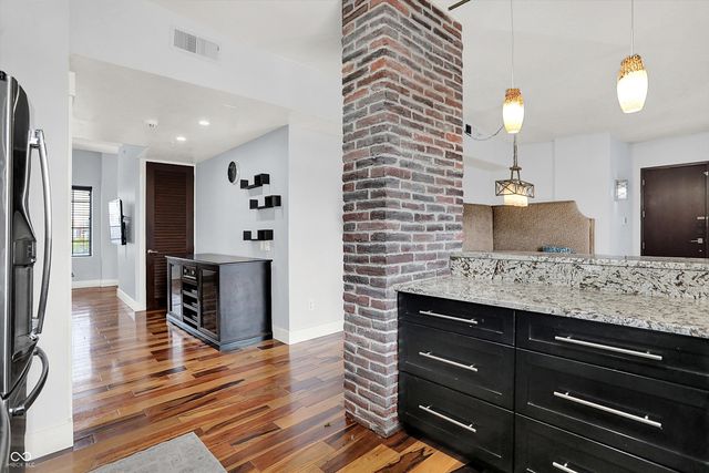 825 N Delaware Street 5B, Indianapolis, IN 46204