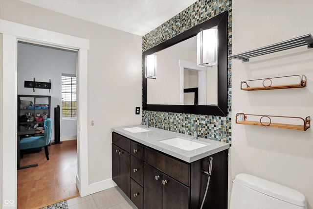 825 N Delaware Street 5B, Indianapolis, IN 46204