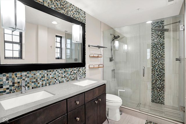 825 N Delaware Street 5B, Indianapolis, IN 46204