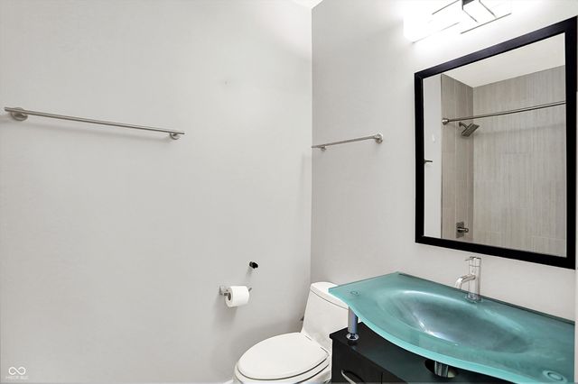 825 N Delaware Street 5B, Indianapolis, IN 46204