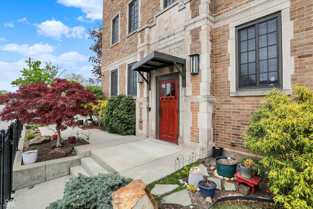 825 N Delaware Street 5B, Indianapolis, IN 46204