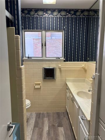 440 S Broadmoor Boulevard, Springfield, OH 45504