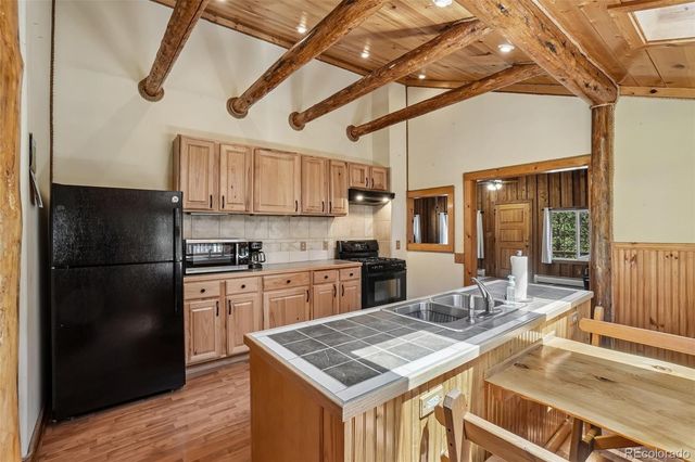 23 2nd Avenue, Allenspark, CO 80510