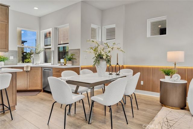 347 Novel, Irvine, CA 92618