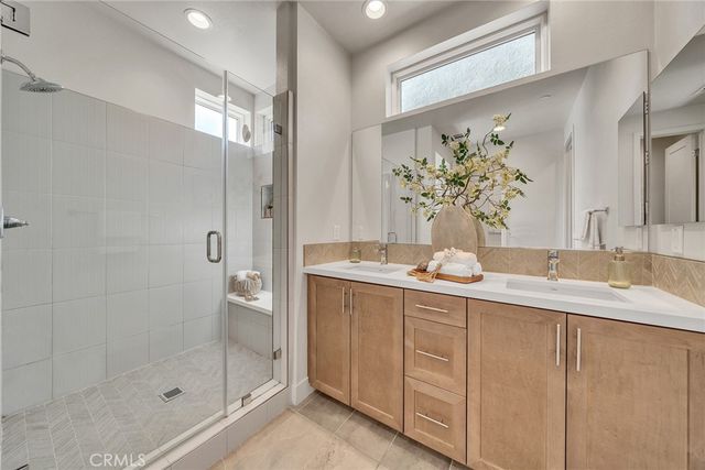 347 Novel, Irvine, CA 92618