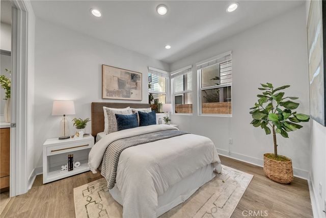 347 Novel, Irvine, CA 92618