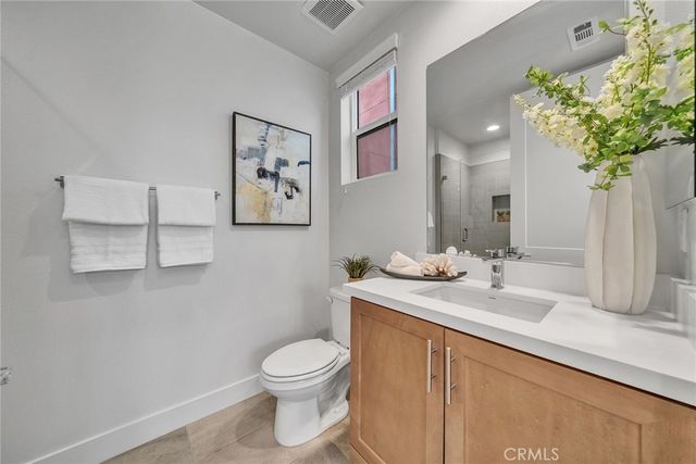 347 Novel, Irvine, CA 92618