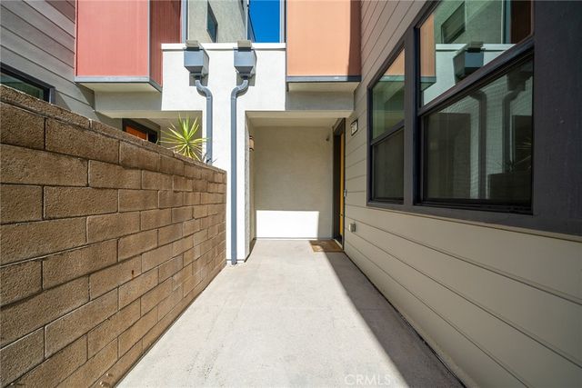 347 Novel, Irvine, CA 92618