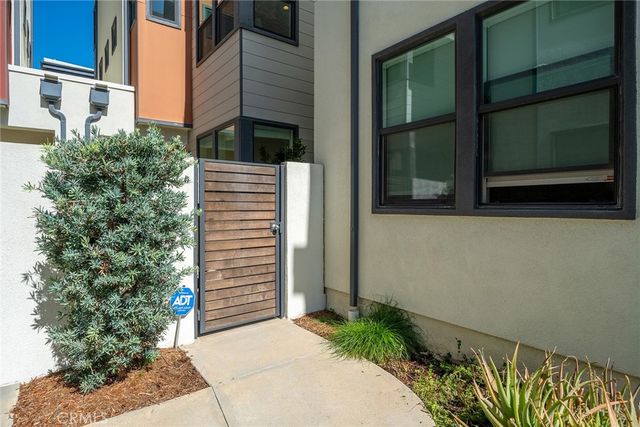 347 Novel, Irvine, CA 92618