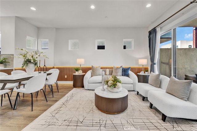 347 Novel, Irvine, CA 92618