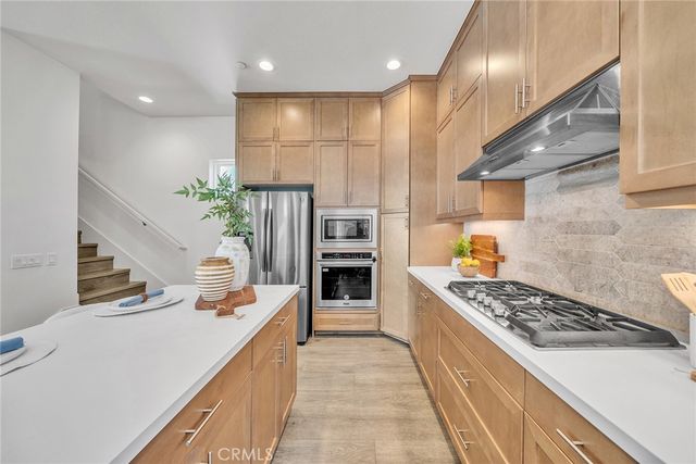 347 Novel, Irvine, CA 92618